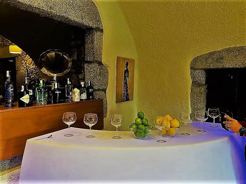 Hotel La Fonda Dels Pirineus Maçanet de Cabrenys Kültér fotó