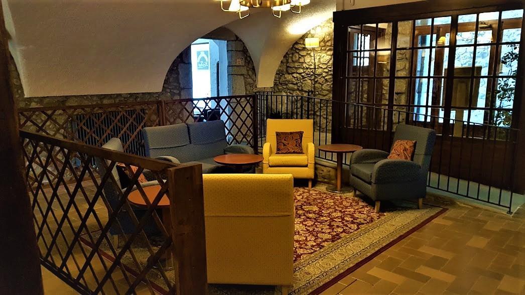 Hotel La Fonda Dels Pirineus Maçanet de Cabrenys Kültér fotó