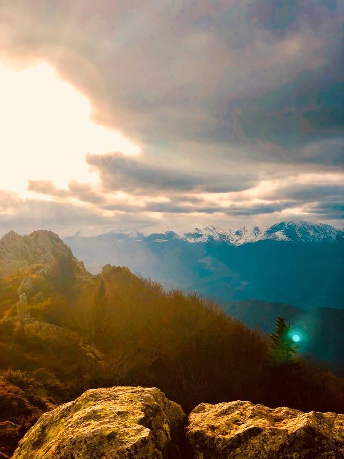 Hotel La Fonda Dels Pirineus Maçanet de Cabrenys Kültér fotó