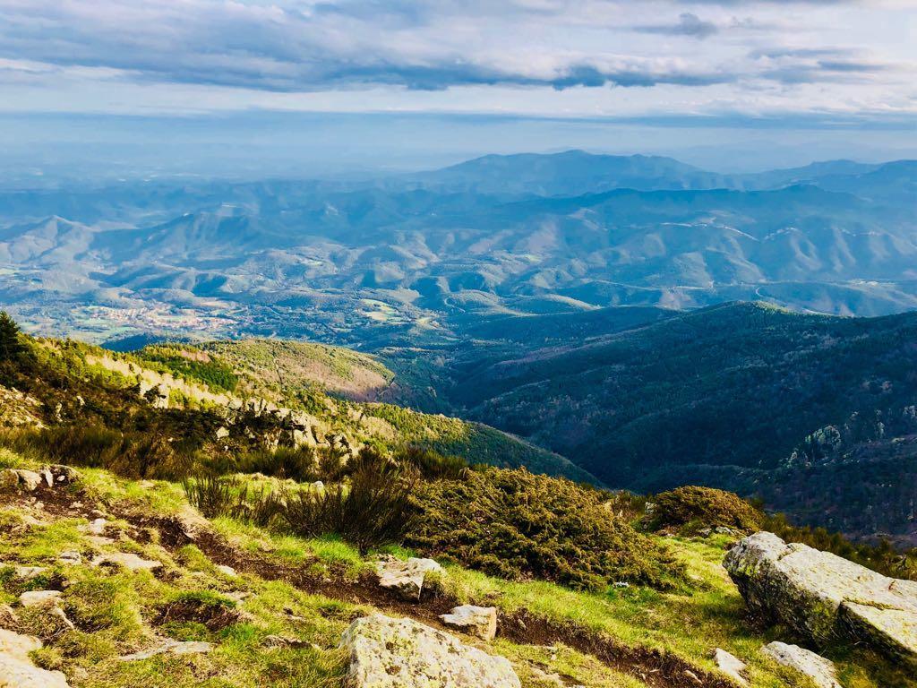 Hotel La Fonda Dels Pirineus Maçanet de Cabrenys Kültér fotó